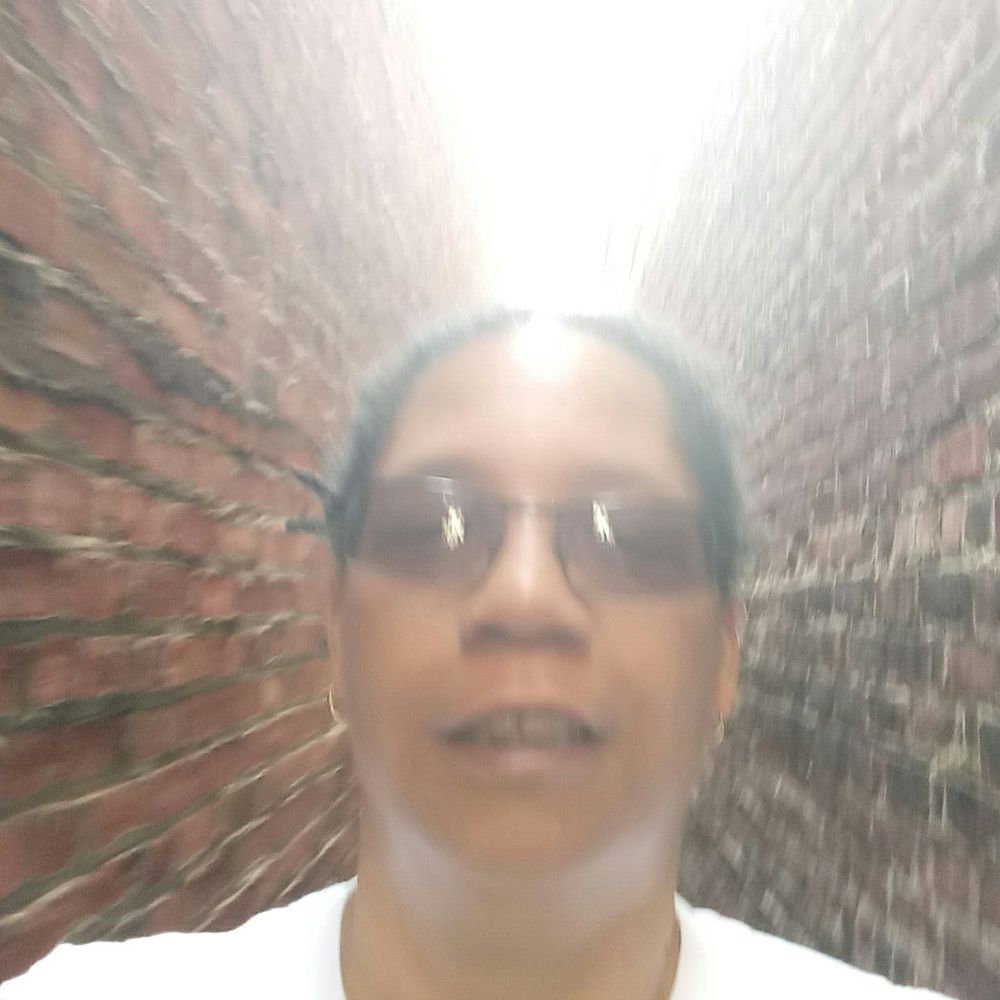 Meet your Posher, Desiree